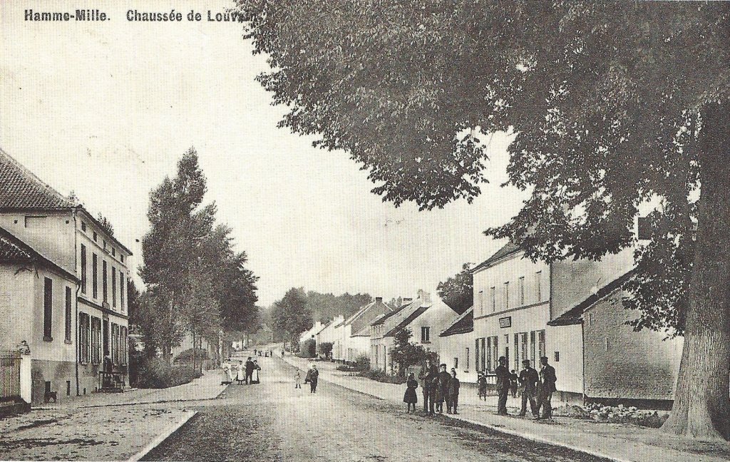 Chaussée de Louvain, à la hauteur de la rue des Claines et rue Scheers