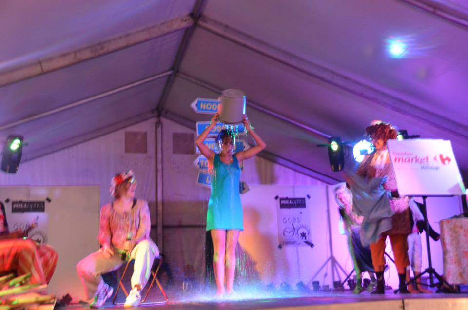 Hamme-Mille évoquait dans son spectacle un phénomène bien connu sur Facebook ... Photo Serge Hennebel