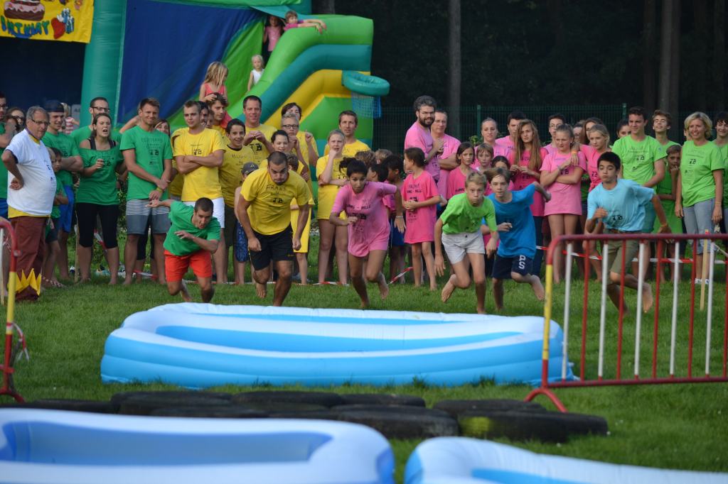 Et c'est parti pour la course "piscine"! Photo famille Lago-Borrego