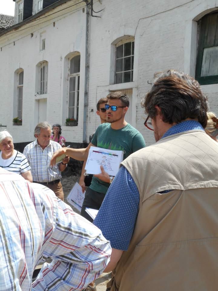 Quelques explications pendant les balades guidées. Photo Luc Jandrain