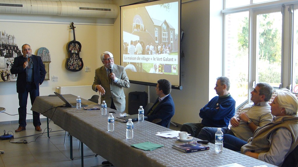 Pendant l'exposé du bourgmestre