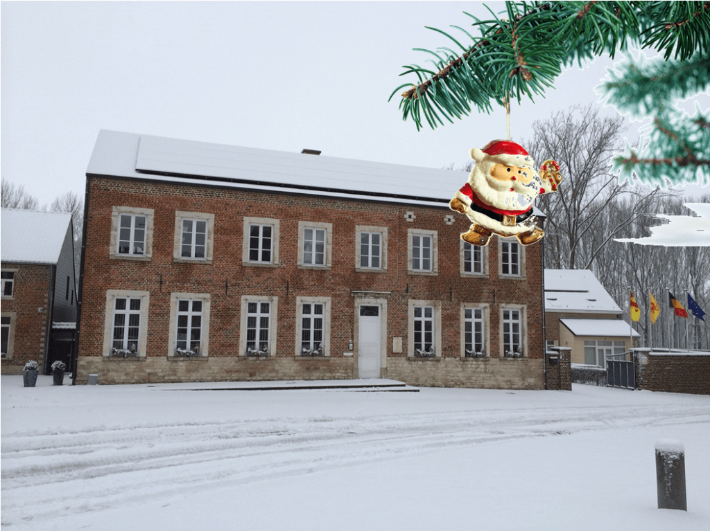 maisoncommunalesouslaneige_noel2015